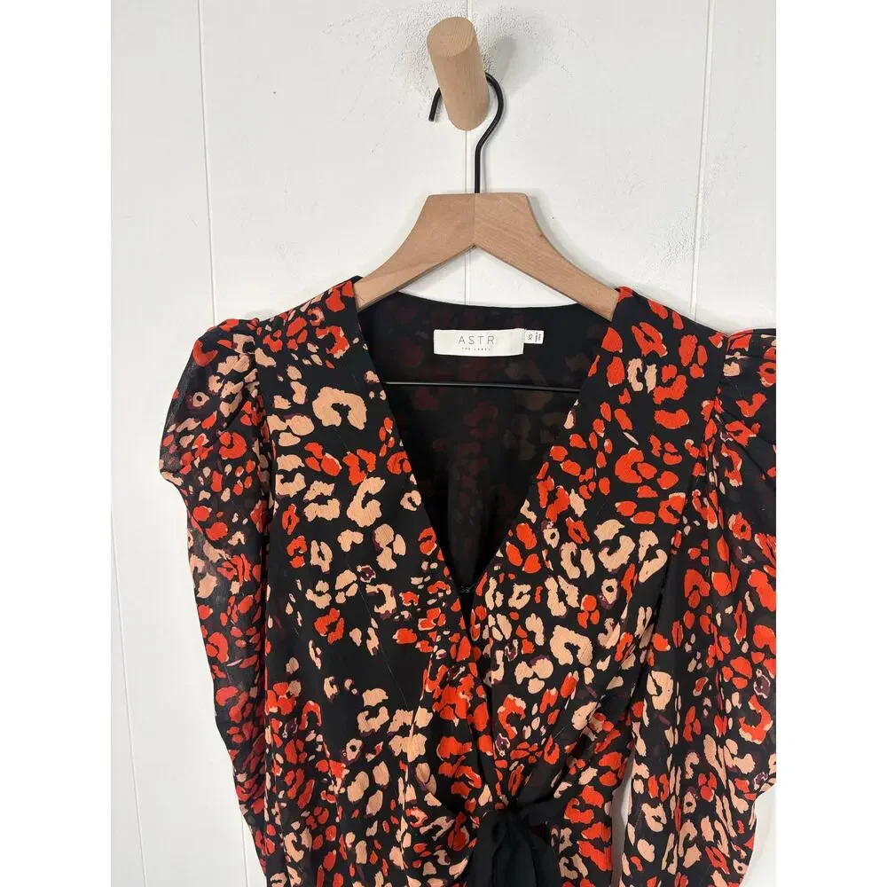 ASTR The Label Lissa Leopard Wrap Top XS Puff Sleeve Orange Black Tie Side